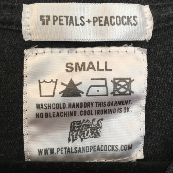 [PETALS+PEACOCKS] Grey soft graphic t-shirt Size:S - Picture 3 of 3